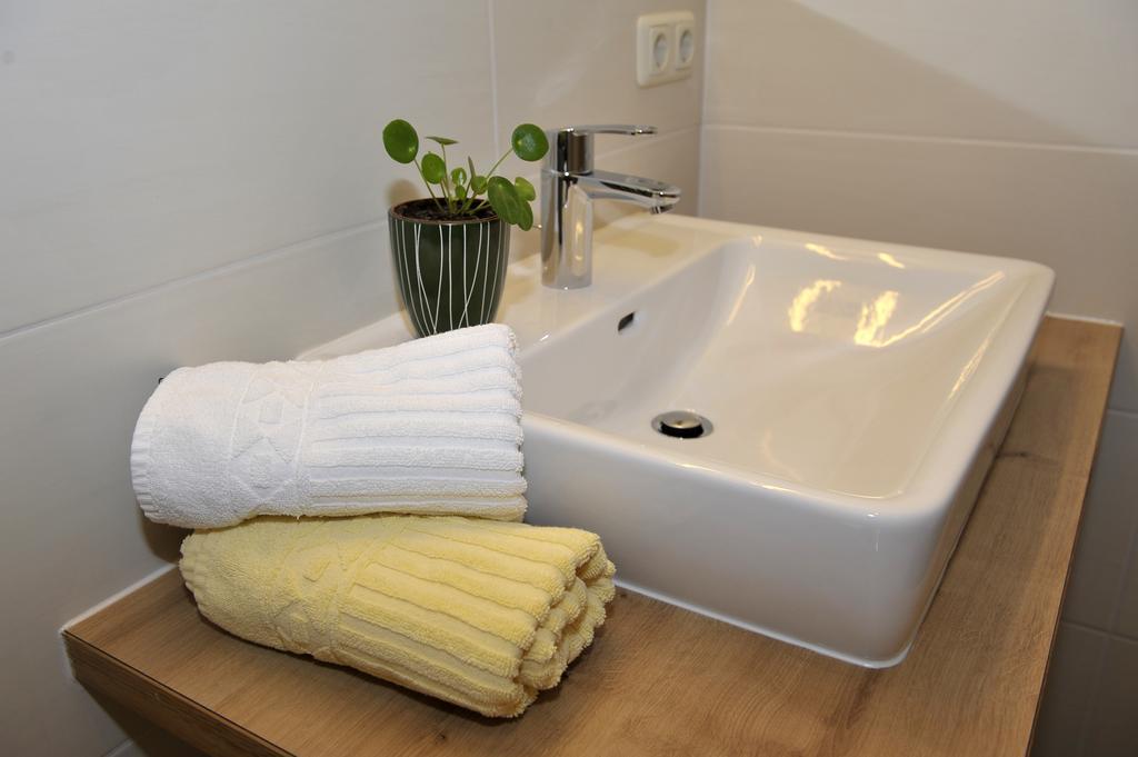 Edelweiss Apartments سخلادميخ الغرفة الصورة