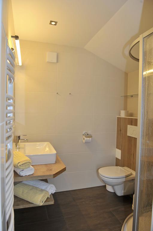 Edelweiss Apartments سخلادميخ الغرفة الصورة